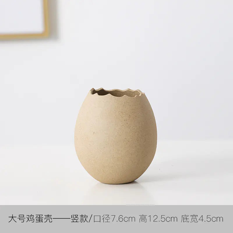 Artistic Eggshell Ceramic Vase