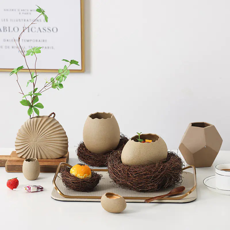 Artistic Eggshell Ceramic Vase