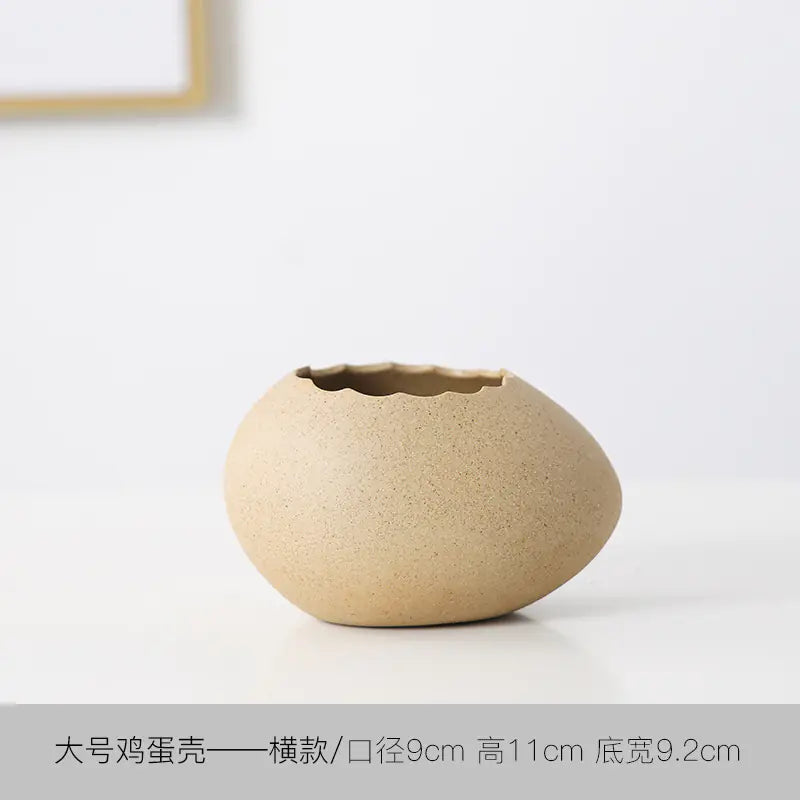 Artistic Eggshell Ceramic Vase
